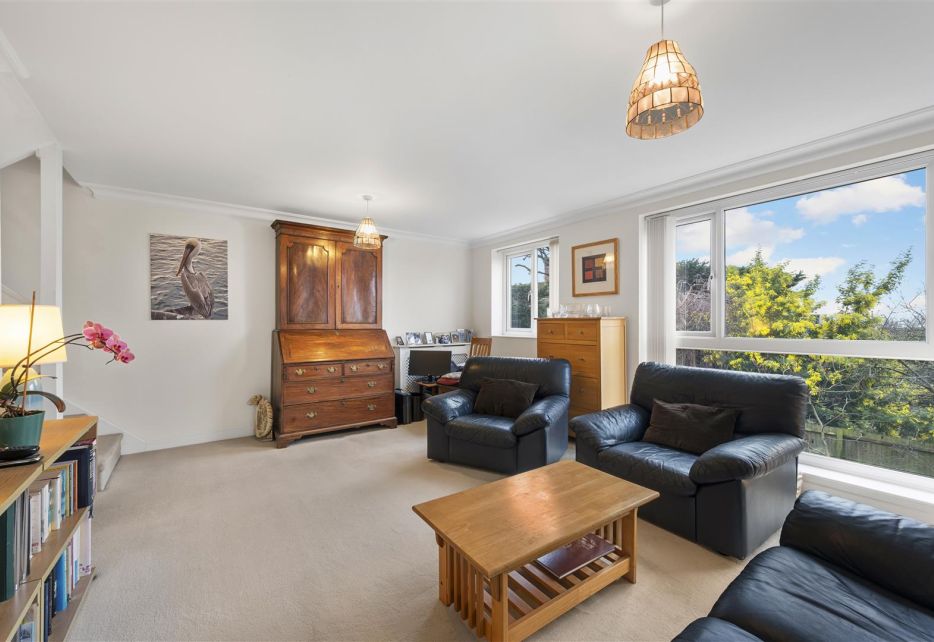 Hillview, West Wimbledon, SW20