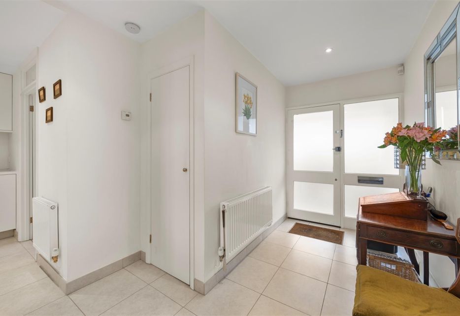 Hillview, West Wimbledon, SW20