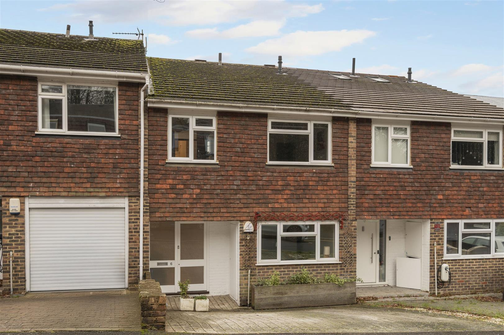Hillview | 34604082