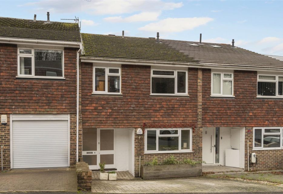 Hillview, West Wimbledon, SW20