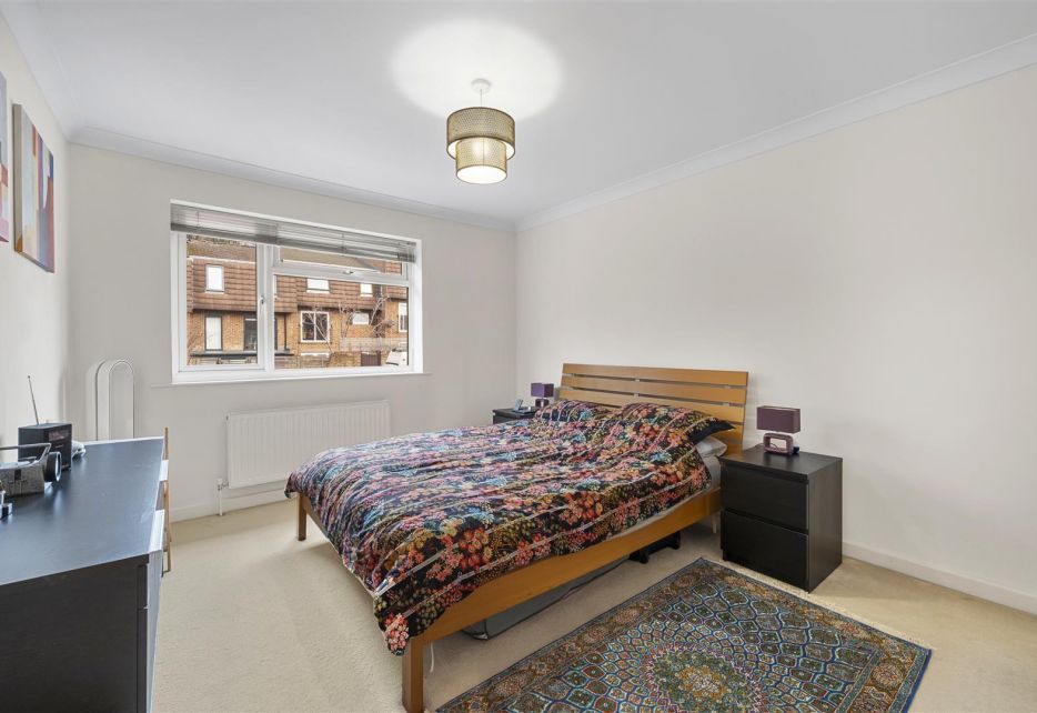 Hillview, West Wimbledon, SW20