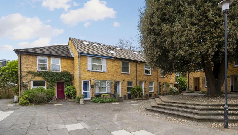Holm Oak Close, Putney, SW15