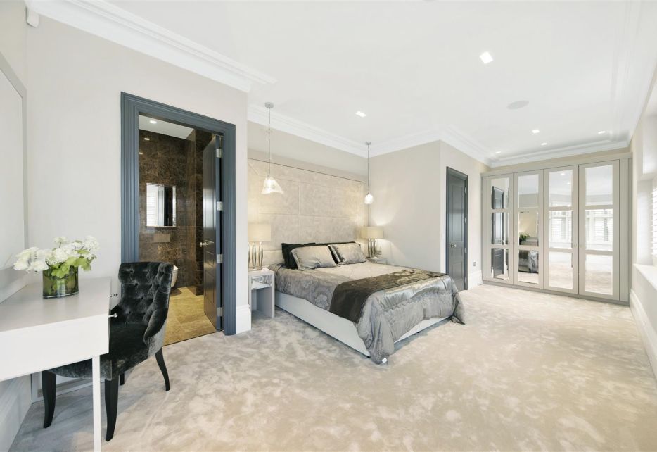 Marryat Road, Wimbledon Village, SW19