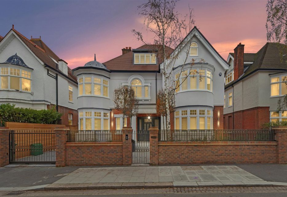 Marryat Road, Wimbledon Village, SW19