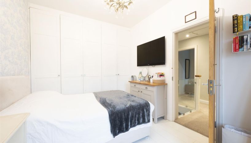 West Barnes Lane, New Malden, KT3