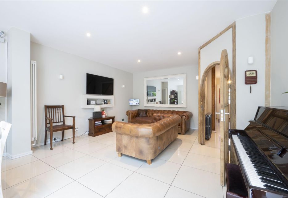 West Barnes Lane, New Malden, KT3