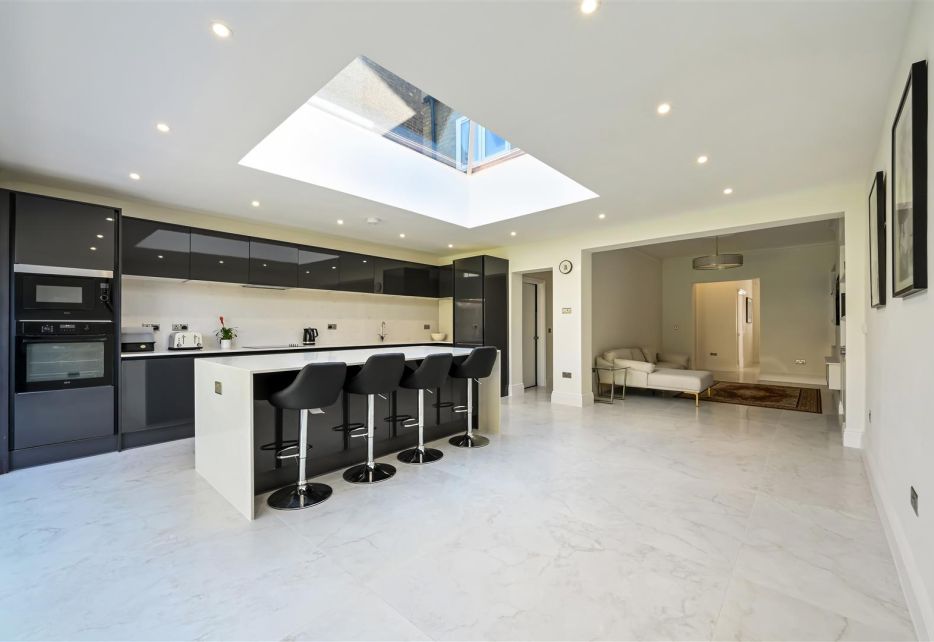 Worple Road, West Wimbledon, SW20