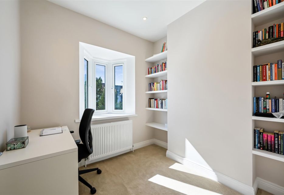 Worple Road, West Wimbledon, SW20