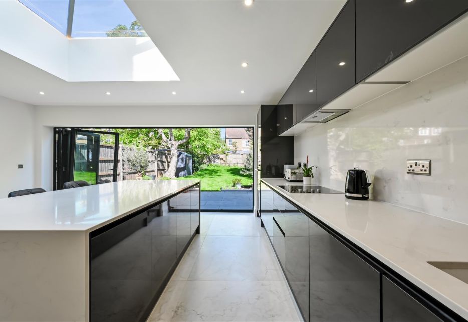 Worple Road, West Wimbledon, SW20