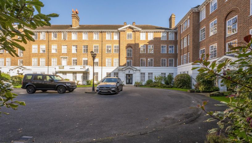 Albemarle, Wimbledon Park Side, Wimbledon, SW19