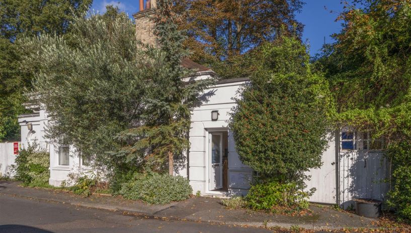 Albemarle, Wimbledon Park Side, Wimbledon, SW19