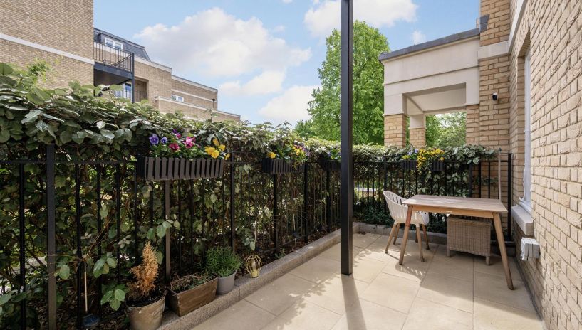 Atkinson Close, London
