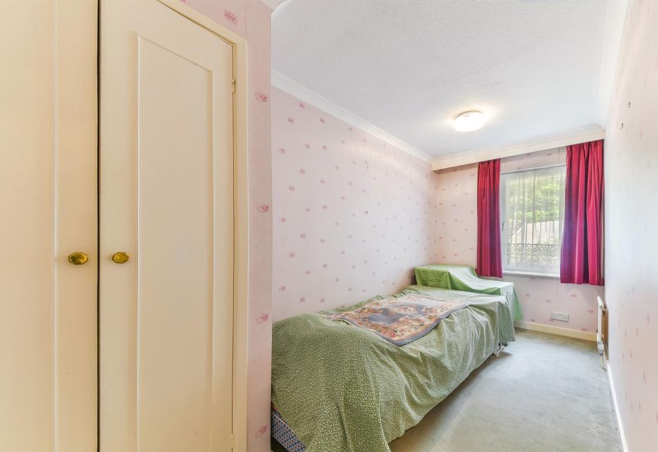 Heights Close, West Wimbledon, SW20