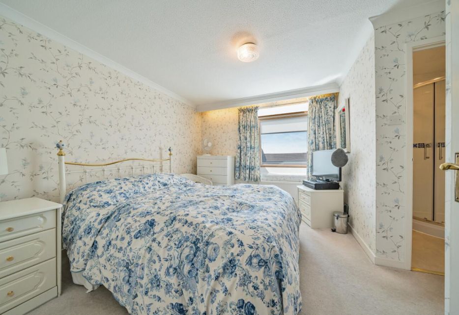 Heights Close, West Wimbledon, SW20