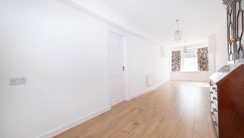 Heights Close, West Wimbledon, SW20