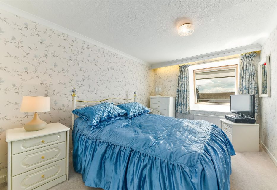 Heights Close, West Wimbledon, SW20