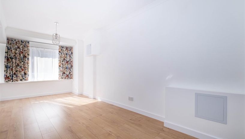 Heights Close, West Wimbledon, SW20