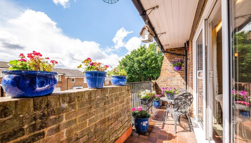 Heights Close, West Wimbledon, SW20