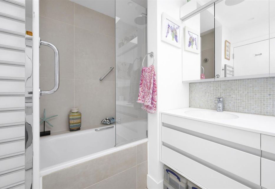 Elvaston Mews, South Kensington, SW7