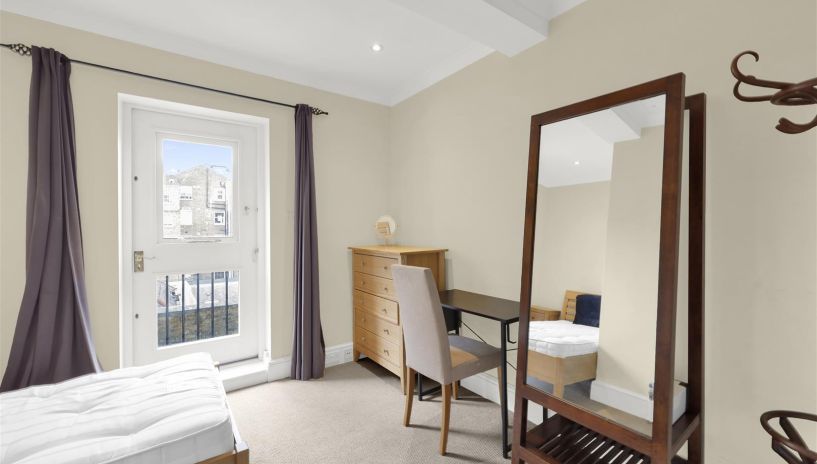 Queen's Gate Place, South Kensington, SW7