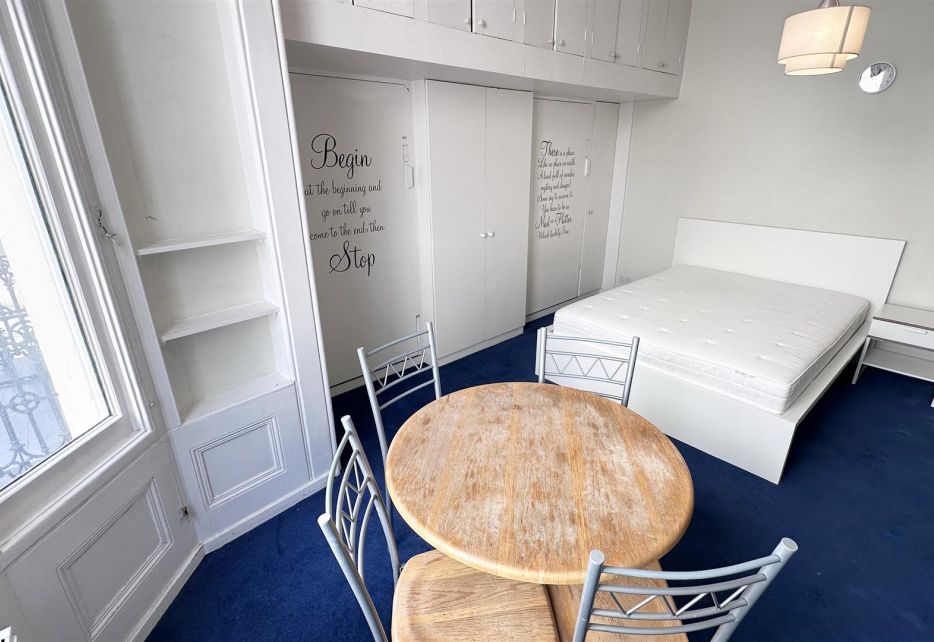 Cornwall Gardens, South Kensington, SW7