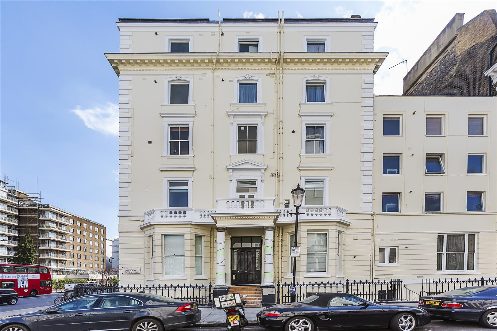 Cornwall Gardens | 34698622