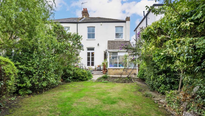 Kingston Road, Raynes Park, SW20