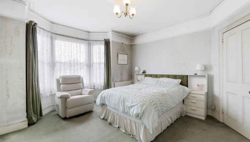 Kingston Road, Raynes Park, SW20