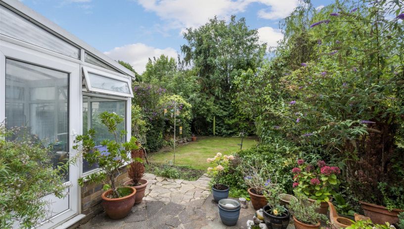 Kingston Road, Raynes Park, SW20
