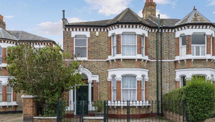 Kingston Road, Raynes Park, SW20