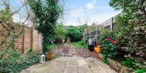 Chestnut Road, Raynes Park, SW20
