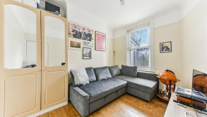Chestnut Road, Raynes Park, SW20
