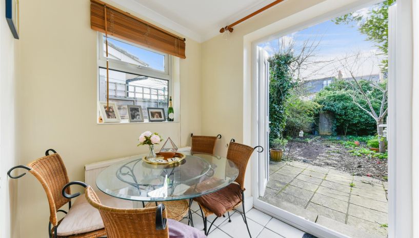 Chestnut Road, Raynes Park, SW20
