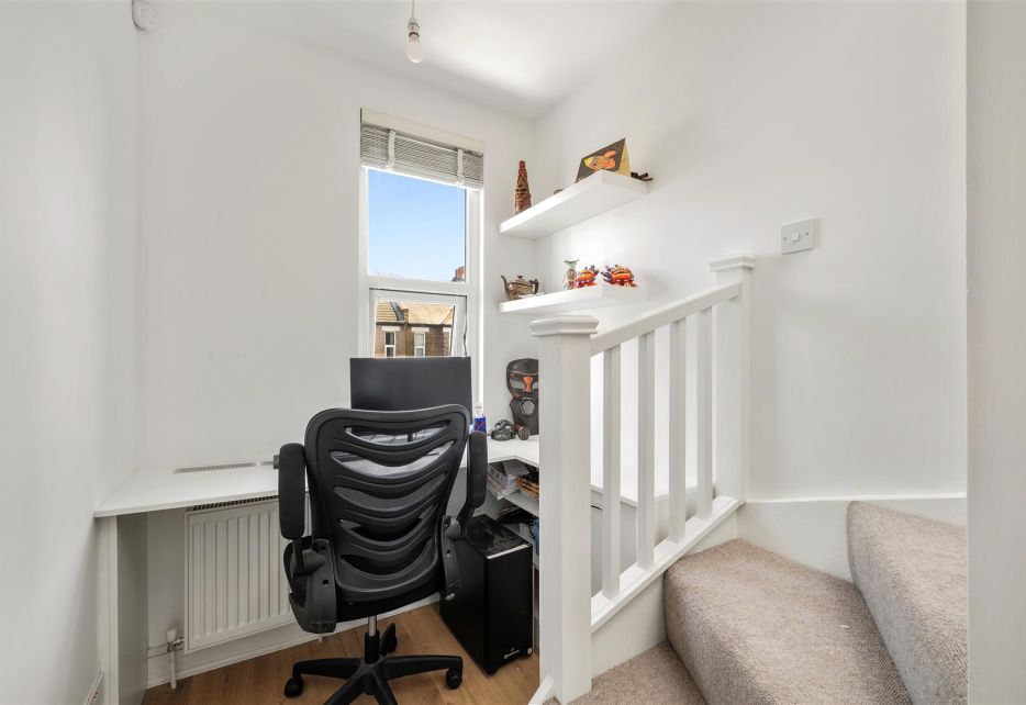 Chestnut Road, West Wimbledon, SW20