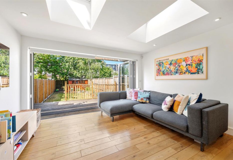 Chestnut Road, West Wimbledon, SW20
