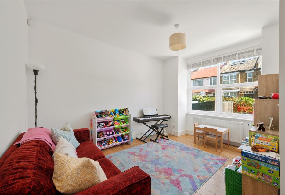Chestnut Road, West Wimbledon, SW20