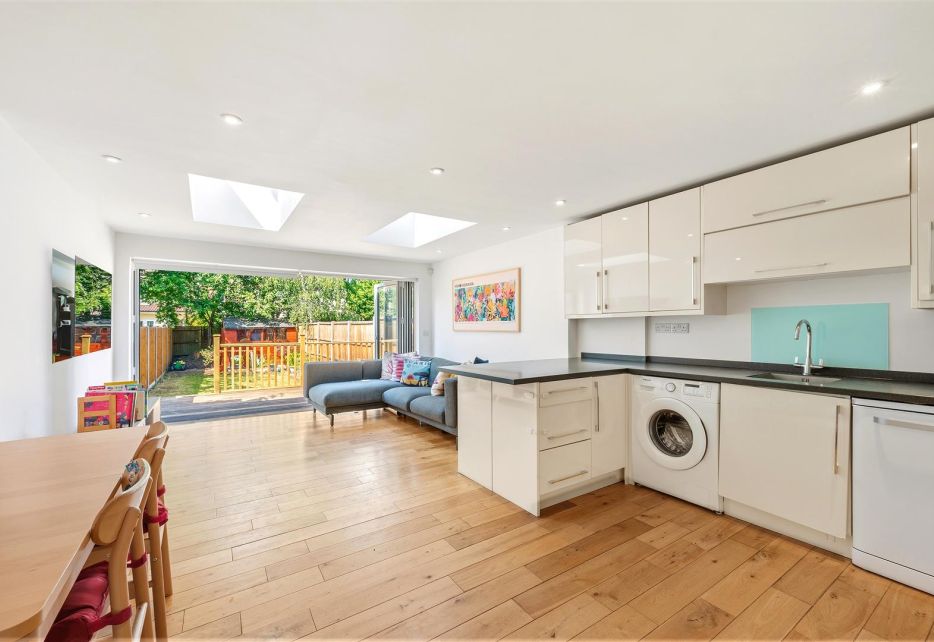Chestnut Road, West Wimbledon, SW20