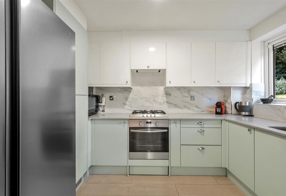 Oakhill Court, Edge Hill, Wimbledon, SW20