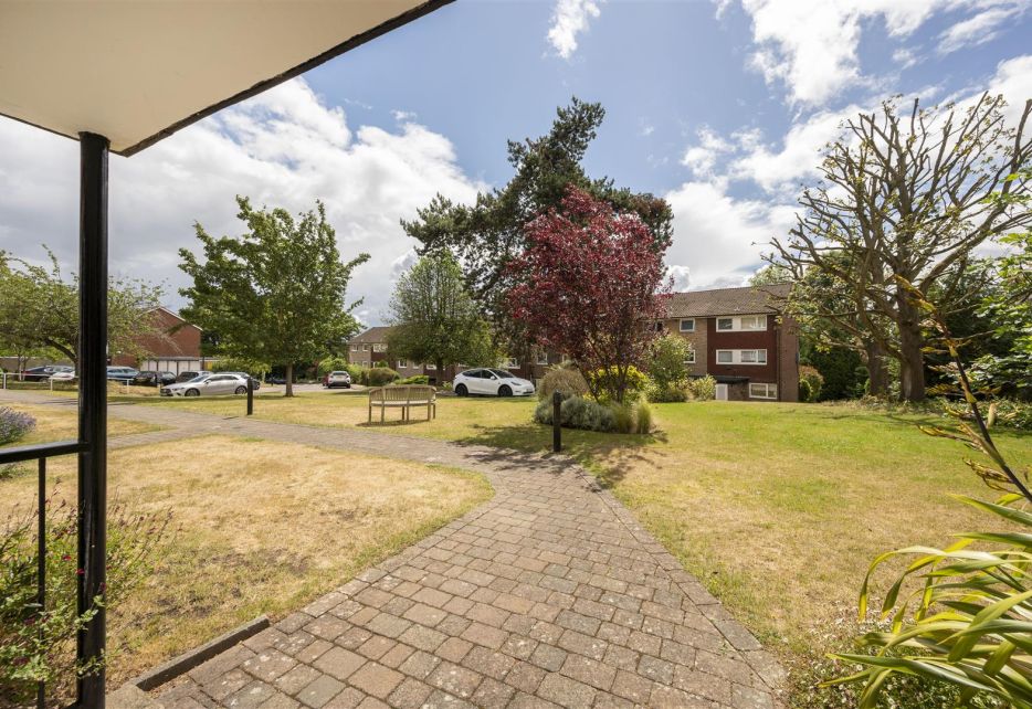 Oakhill Court, Edge Hill, Wimbledon, SW20
