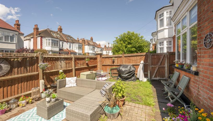 Laurel Road, London