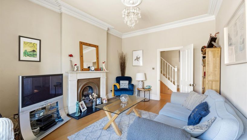 Laurel Road, London