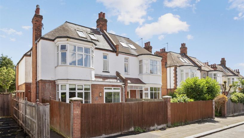 Laurel Road, London