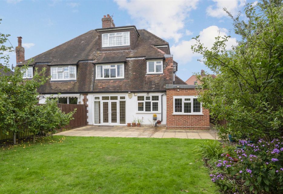 Holland Avenue, West Wimbledon, SW20