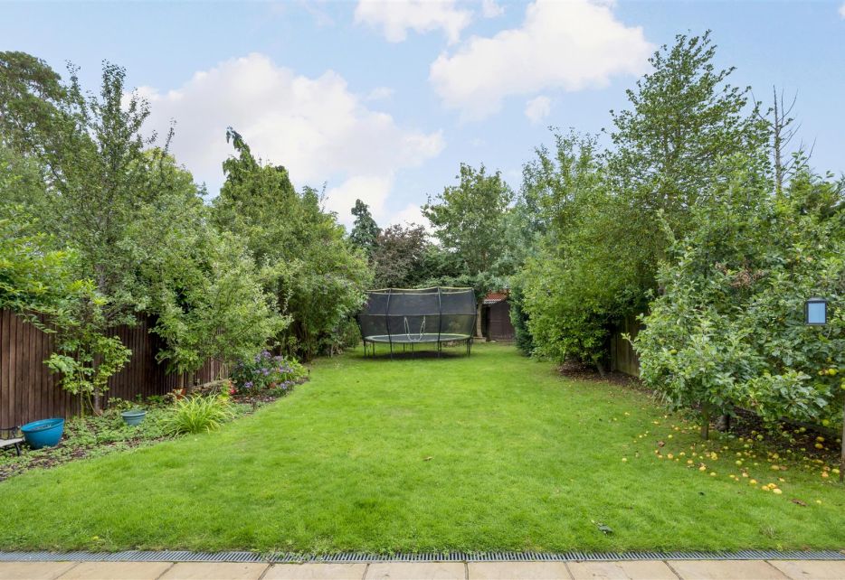 Holland Avenue, West Wimbledon, SW20