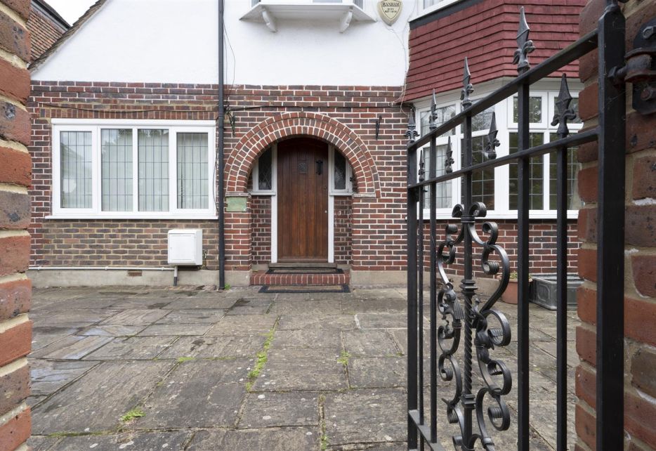 Holland Avenue, West Wimbledon, SW20