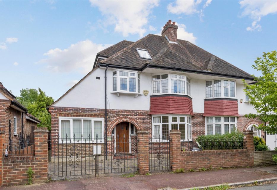 Holland Avenue, West Wimbledon, SW20