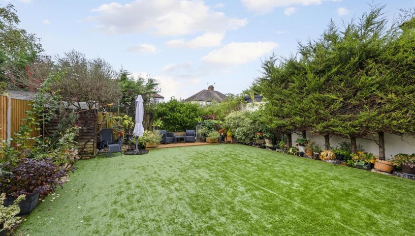 Holmsley Close, New Malden, KT3