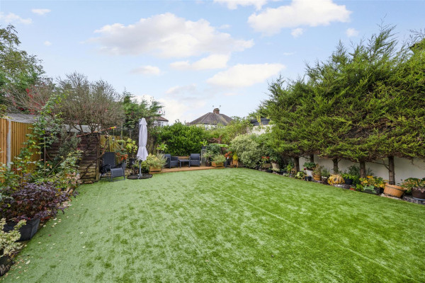 Holmsley Close