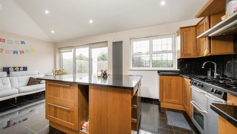 Holmsley Close, New Malden, KT3