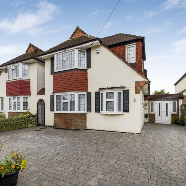 Holmsley Close